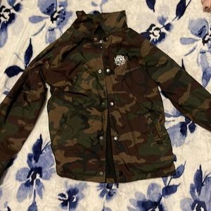 VANS Boys Medium Camo Windbreaker Jacket